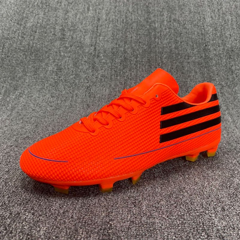Mammon New Discount Football Shoes Men Outdoor Soccer Shoes Soccer Boots Shoes Footballing Cheaper Soccer Boots
