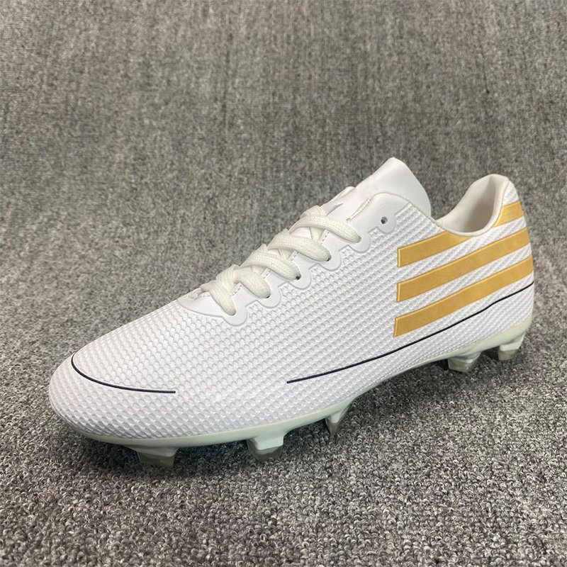 Mammon New Discount Football Shoes Men Outdoor Soccer Shoes Soccer Boots Shoes Footballing Cheaper Soccer Boots