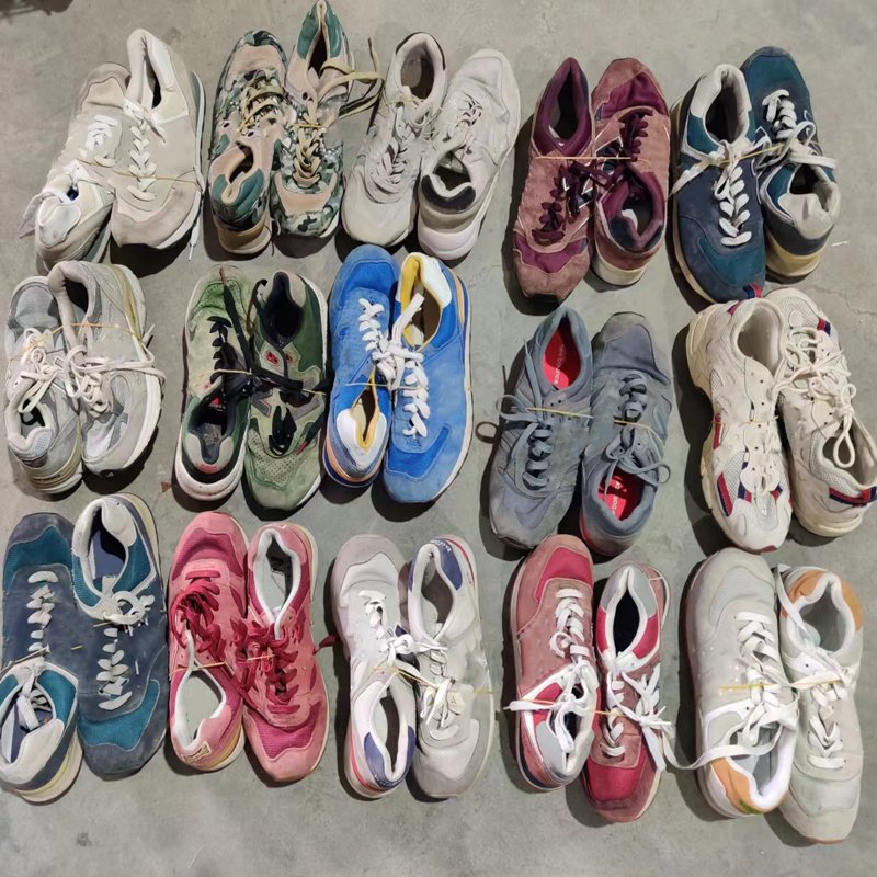Second Hand Shoes Sneakers Branded Used Sports Shoes Mixed Bales for Sale Stock Shoes