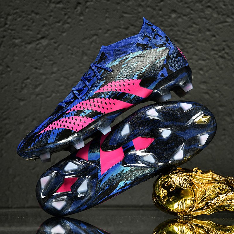 Factory direct sales of professional men's football shoes