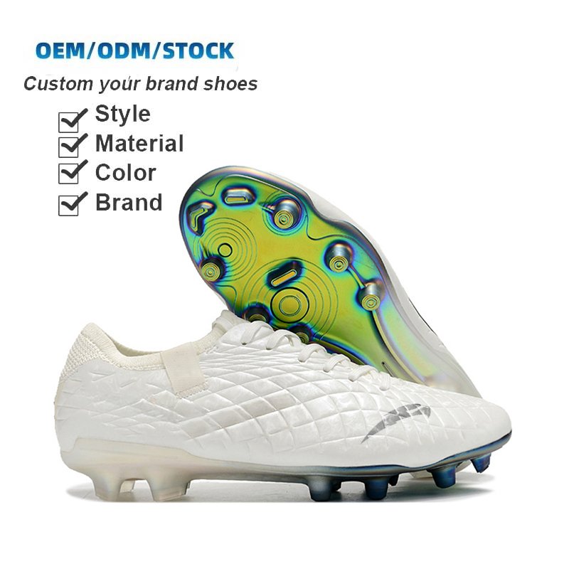Professional slip and wear-resistant Training Fashion Football Sneakers Soccer Boots for Men