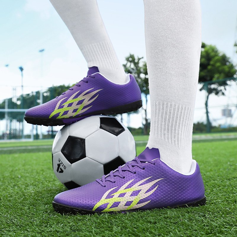 Wholesale Turf Sport Football Boots Boy Girl Professional Training Outdoor Soccer Sneakers