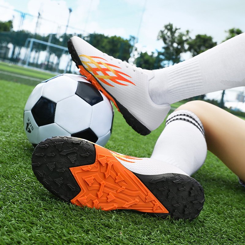 Wholesale Turf Sport Football Boots Boy Girl Professional Training Outdoor Soccer Sneakers