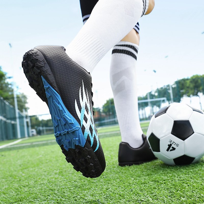 Wholesale Turf Sport Football Boots Boy Girl Professional Training Outdoor Soccer Sneakers