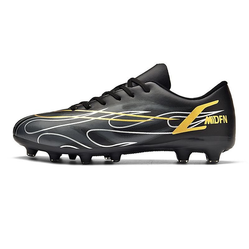 2024 Wholesale Soccer Shoes Full Knitted Waterproof Football Boots Soccer Cleats Shoes
