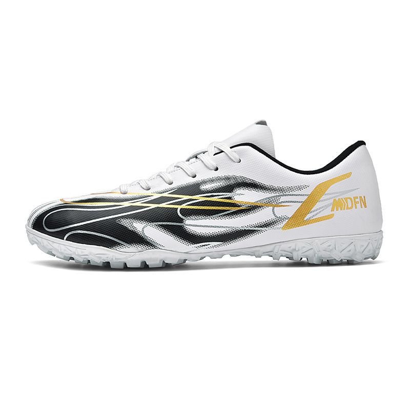 2024 Wholesale Soccer Shoes Full Knitted Waterproof Football Boots Soccer Cleats Shoes