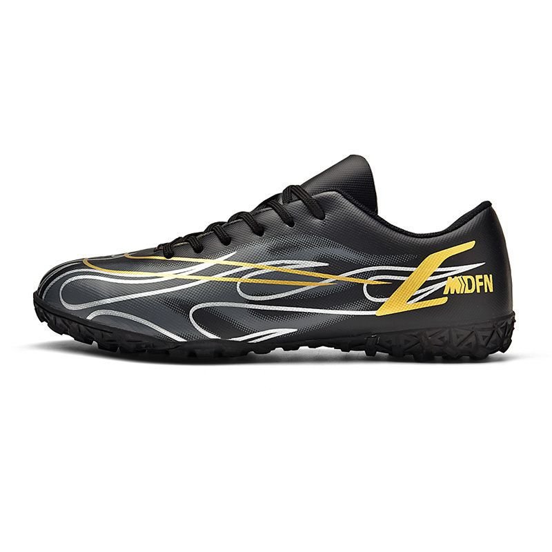 2024 Wholesale Soccer Shoes Full Knitted Waterproof Football Boots Soccer Cleats Shoes