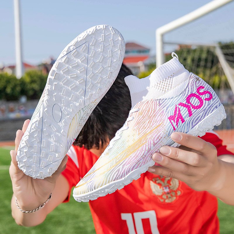 Factory Customize High Top Football Soccer Shoe Soccer Shoes Wholesale China Football Cleats Boots