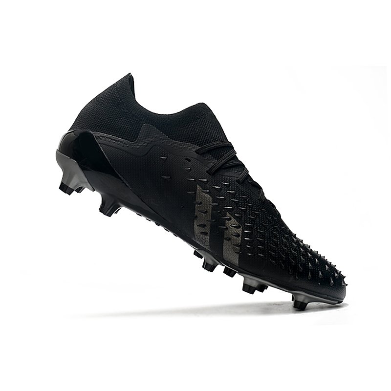 2021 best football boots kids train soccer shoes predator men Sports Shoes PVC Material lawn Resistant Non Slip