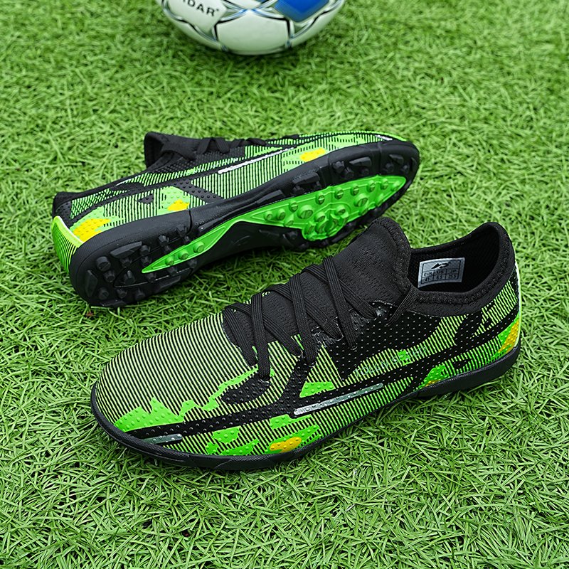 Upgrade Your Game Wardrobe Instantly with Our Exclusive, High-End Sneakers, Specifically Designed for Men's Professional Soccer