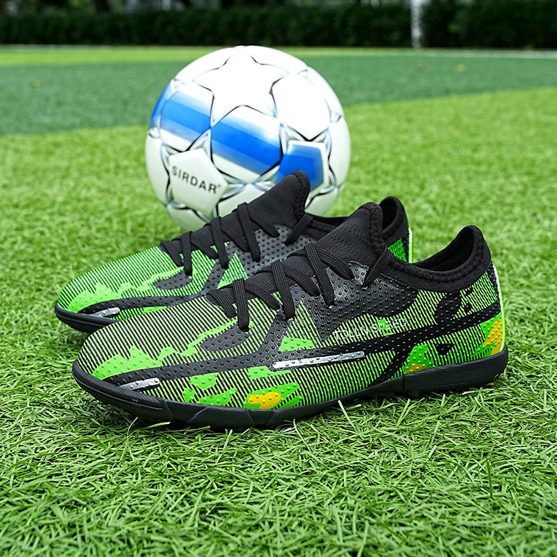 Upgrade Your Game Wardrobe Instantly with Our Exclusive, High-End Sneakers, Specifically Designed for Men's Professional Soccer