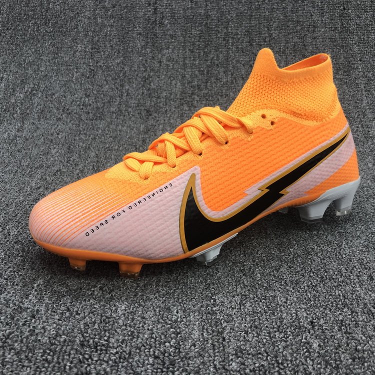 Soccer Shoes Men Football Cleats Soccer Boots Teenager Ankle High Tops Football Shoes Outdoor Soccer Training Sneaker