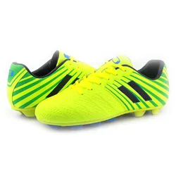 2020 cheap professional football shoes customized design indoor women soccer shoes