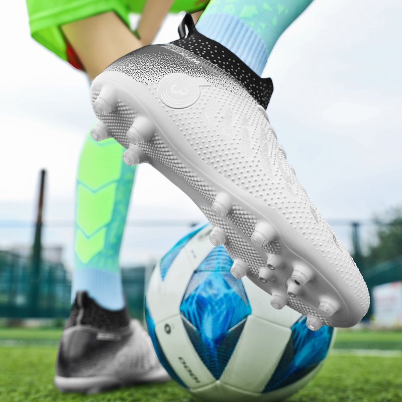 New custom logo shoes Design Soccer Shoes for men Outdoor High-Top Soccer Shoes Light Weight Men's Football Boots