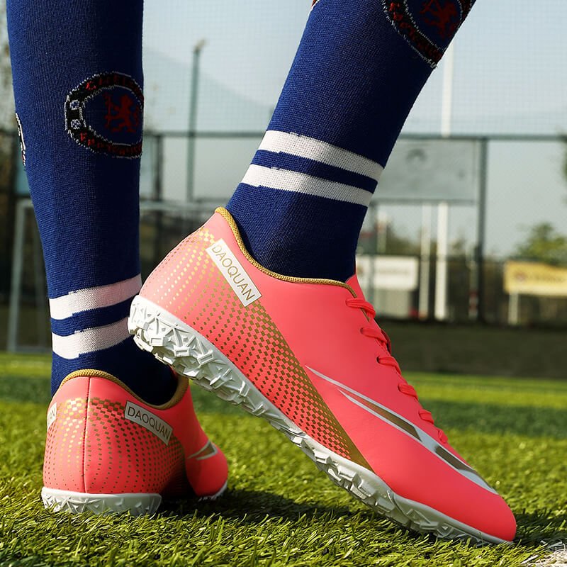 Professional Cheap Sale fashion creative Non-slip training Athletic train Breathable unisex Football Shoes Soccer Shoes