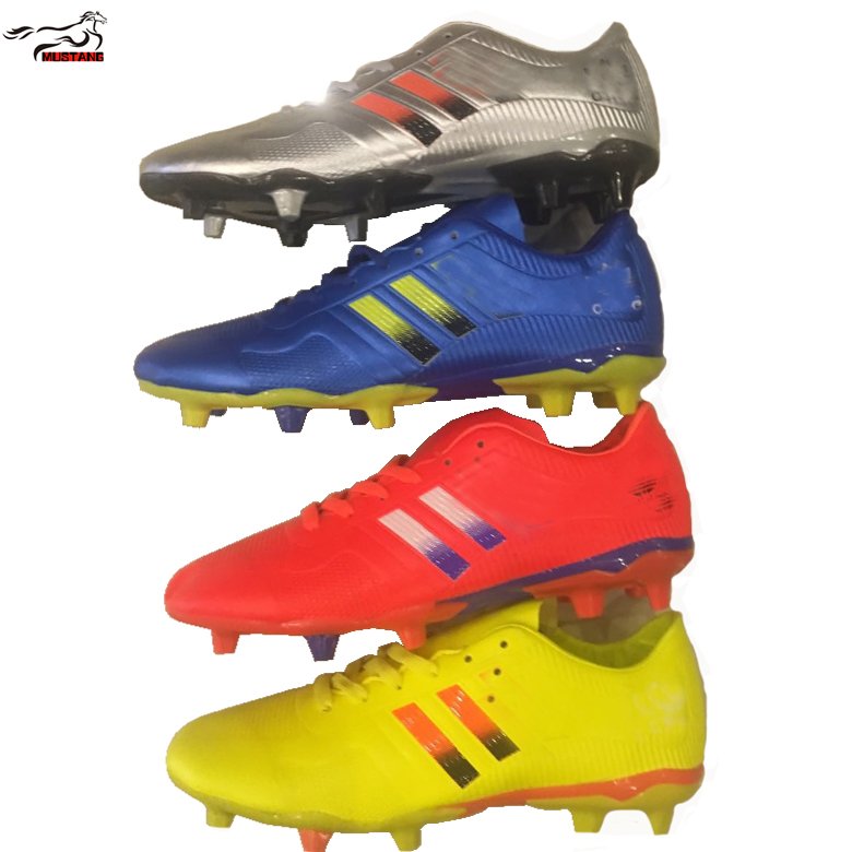 Mustang new design best quality soccer shoes stock football shoes soccer boots ready stock