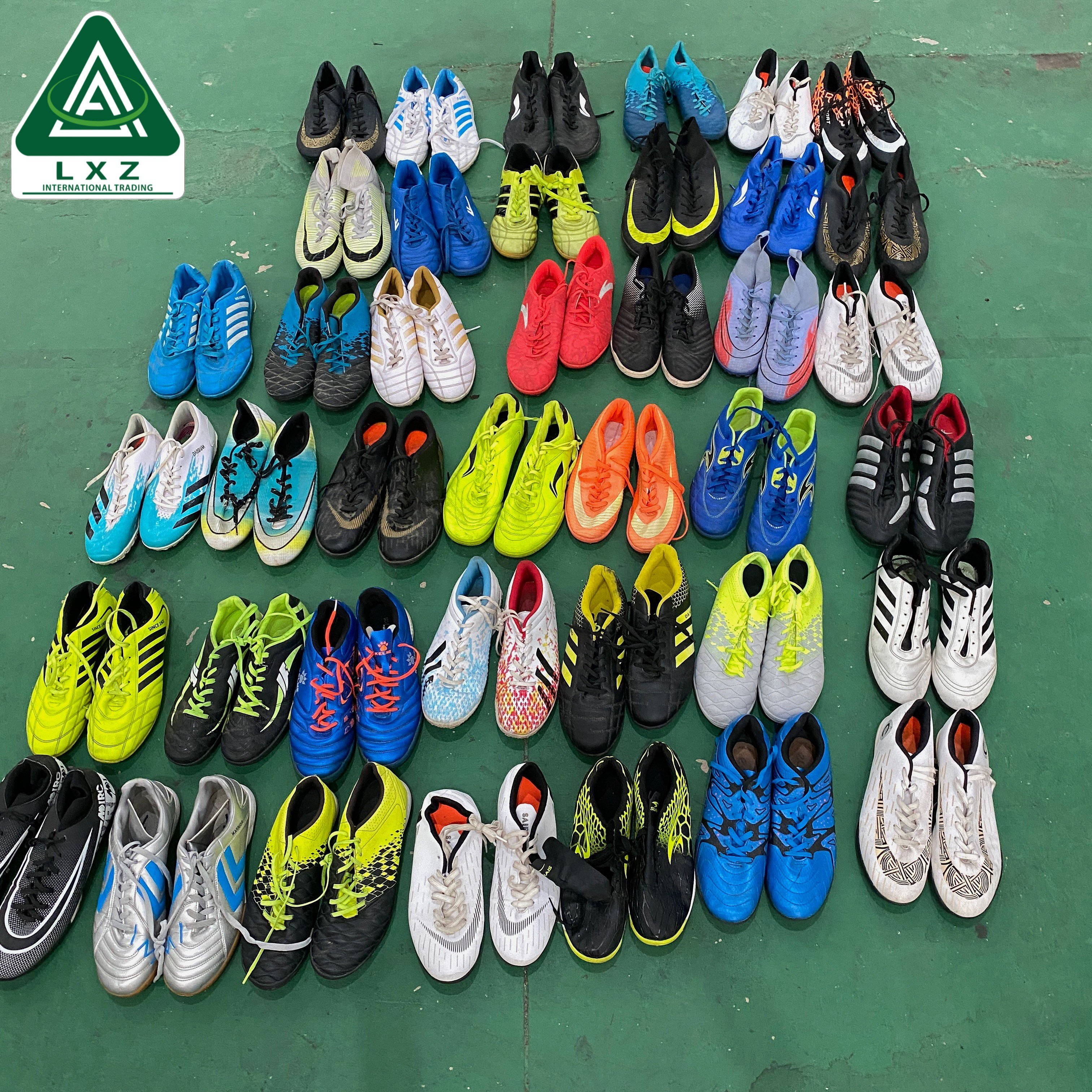 USED MEN SOCCER SHOES secondhand soccer ball shoes