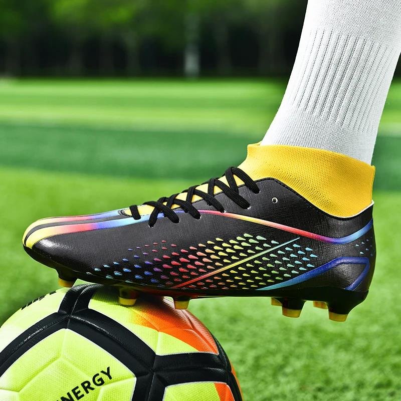 New Arrival Men's Football Boots High-Top Soccer Shoes Teenagers Anti-Slip Grass Training Soccer Cleats FG Boots Size 36-45