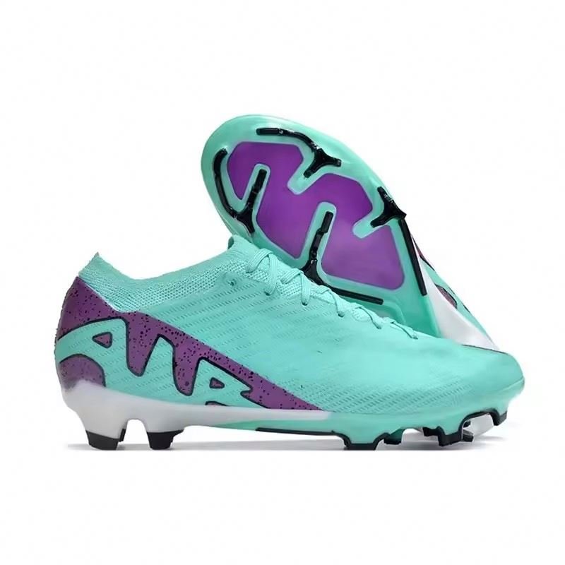 2024 Customizable Men's Football Shoes Long Anti-Slip Nail High Quality Retro Walking Shoes Plush Fashion Trend Cushioning