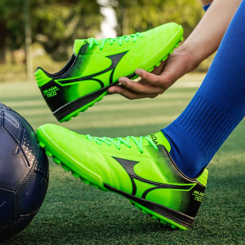 Factory Direct Sales Unisex Youth Adult Long Nail Professional Soccer Shoes Student Broken Nail Football Training Shoes 32-45#