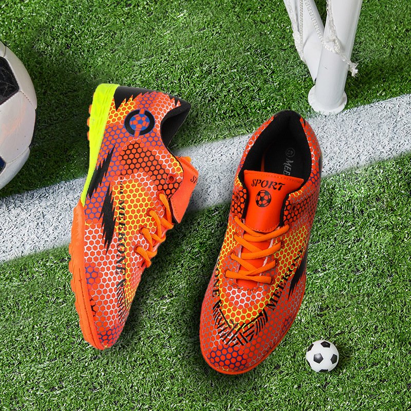 New teenagers student Football boots sport anti-slip wear-resistant soccer training shoes
