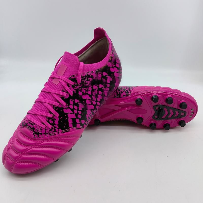Factory New Design Plush Lining Soccer Cleats Retro Style Sports Training Walking Shoes Wholesale for Summer and Autumn Use
