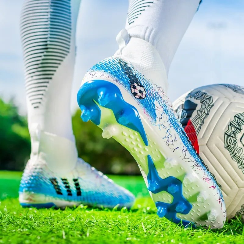 Men Football Boots High Ankle Soccer Shoes Non-slip Damping Training Futsal Shoes Children Football Sneakers chuteira de campo