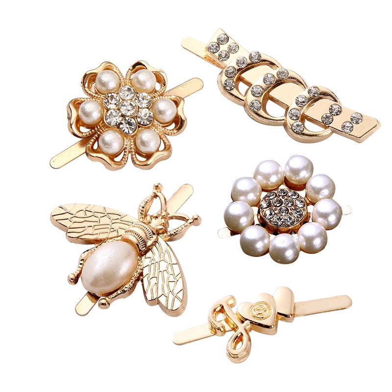 customize metal zinc alloy diy charm shoe football soccer shoes charms horseshoe enamel bow flower hole charm in the middle