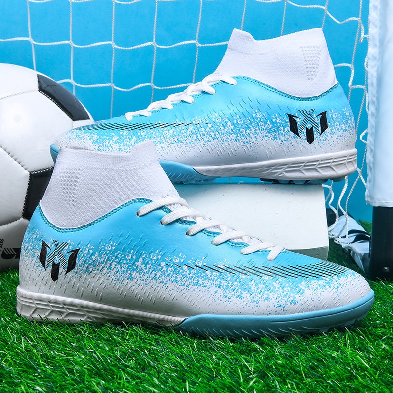 Studless Youth and Adult Outdoor Sports Soccer Shoes Breathable Sports Shoes for Youth on Artificial Turf All-Season Wearable