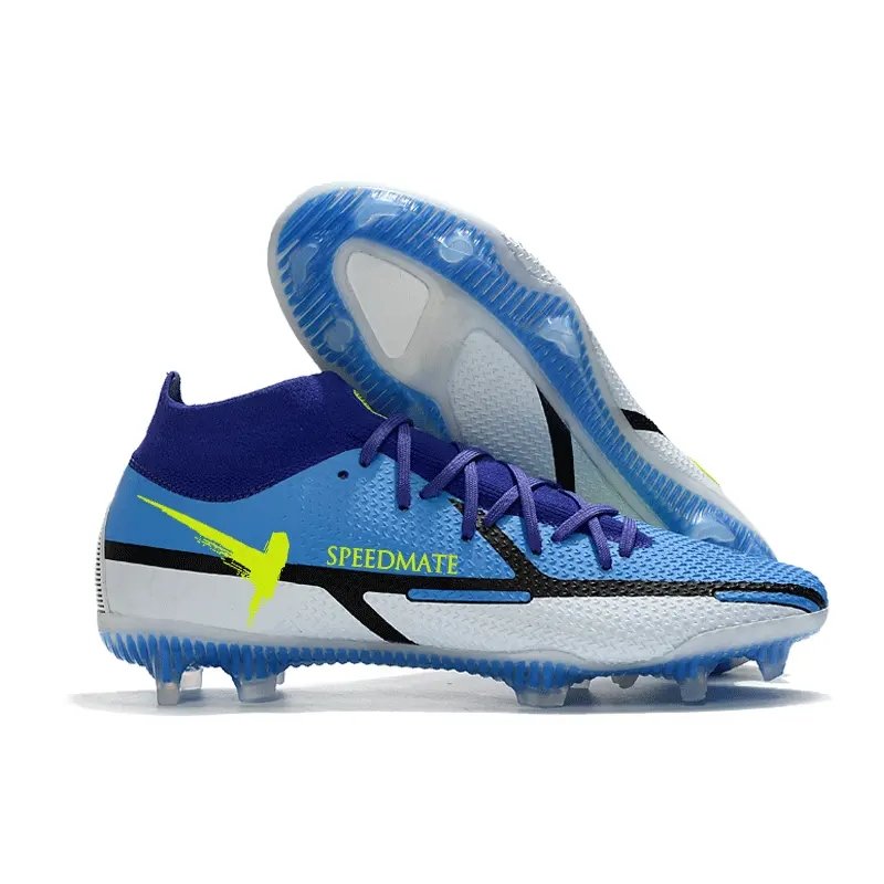 Fashion shipping fast Stock Men Football Shoes Winter Original Professional Soccer Shoes Popular Design Football Soccer Boots
