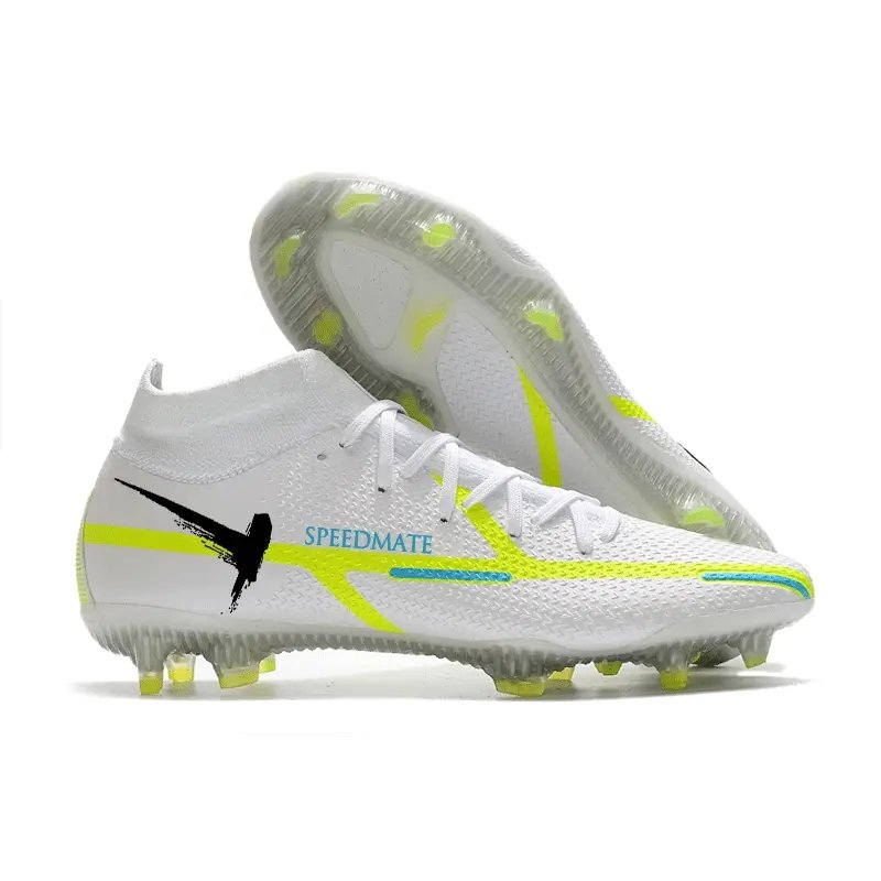 Fashion shipping fast Stock Men Football Shoes Winter Original Professional Soccer Shoes Popular Design Football Soccer Boots