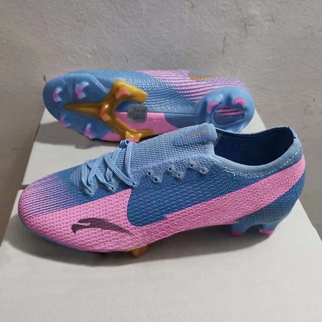 Hot Selling Cleats Soccer Shoes Soccer Cleats Shoes With Low Price