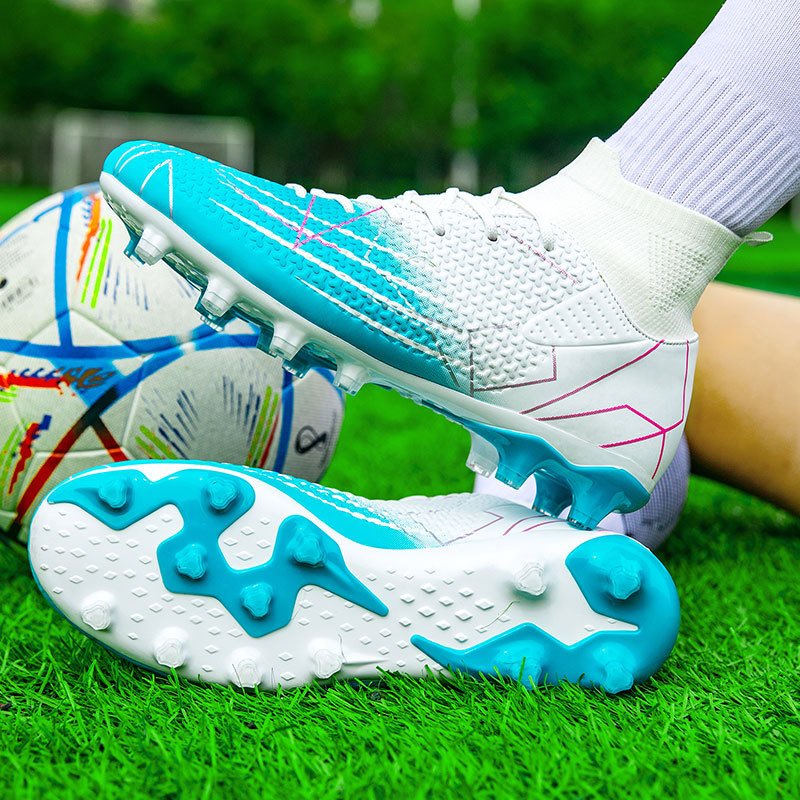 Luson Hot Selling Football Boots Original Full Knitted Waterproof Studded Sport Football Boots Shoes Custom Soccer Shoes