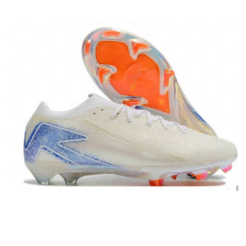 New Spring Low-Top Breathable Soccer Boots for Boys and Girls Students Stud Crushed Shoes Ding Professional Race Football Shoes