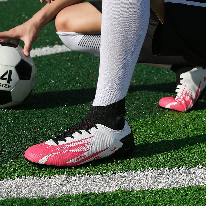 Wholesale adult football training shoes sneakers football boots soccer tennis shoes men's soccer shoes