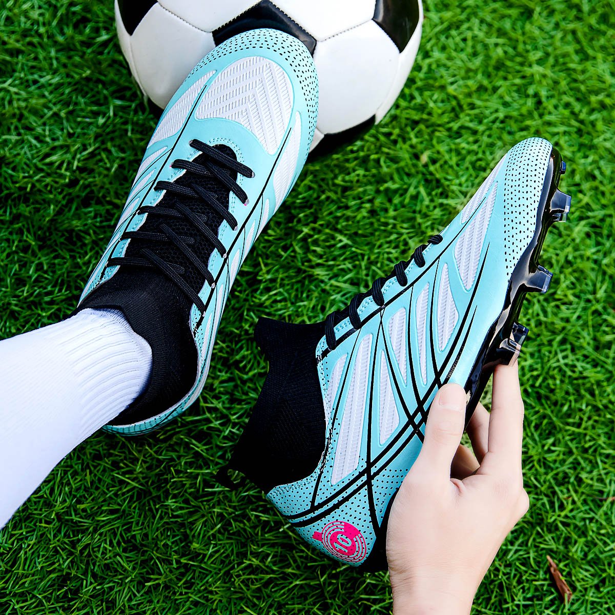 2024 Various Good Quality Light Weight Mans Sports Soccer Shoes Football