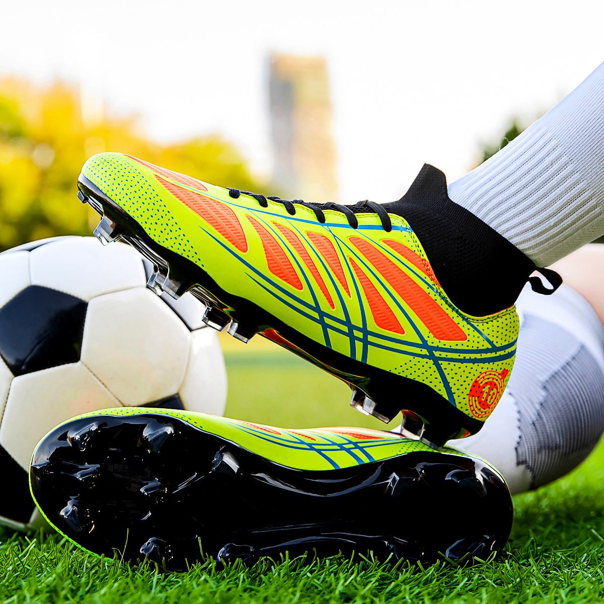 2024 Various Good Quality Light Weight Mans Sports Soccer Shoes Football