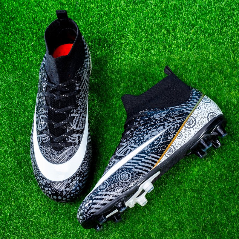 Top quality football shoes men's and women's spike TF artificial grass spike student training shoe