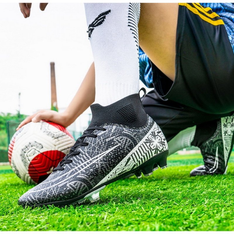 High-quality Oem Odm Low Cut Custom Wholesales Futebol Football Wear-resistant Athletic Soccer Cleat Man Women Soccer Shoes
