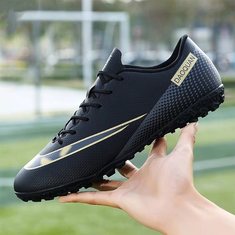 Cheap Ultra Light Leap Sneakers Soccer shoes Comfort Rubber Football Boots boy and girl