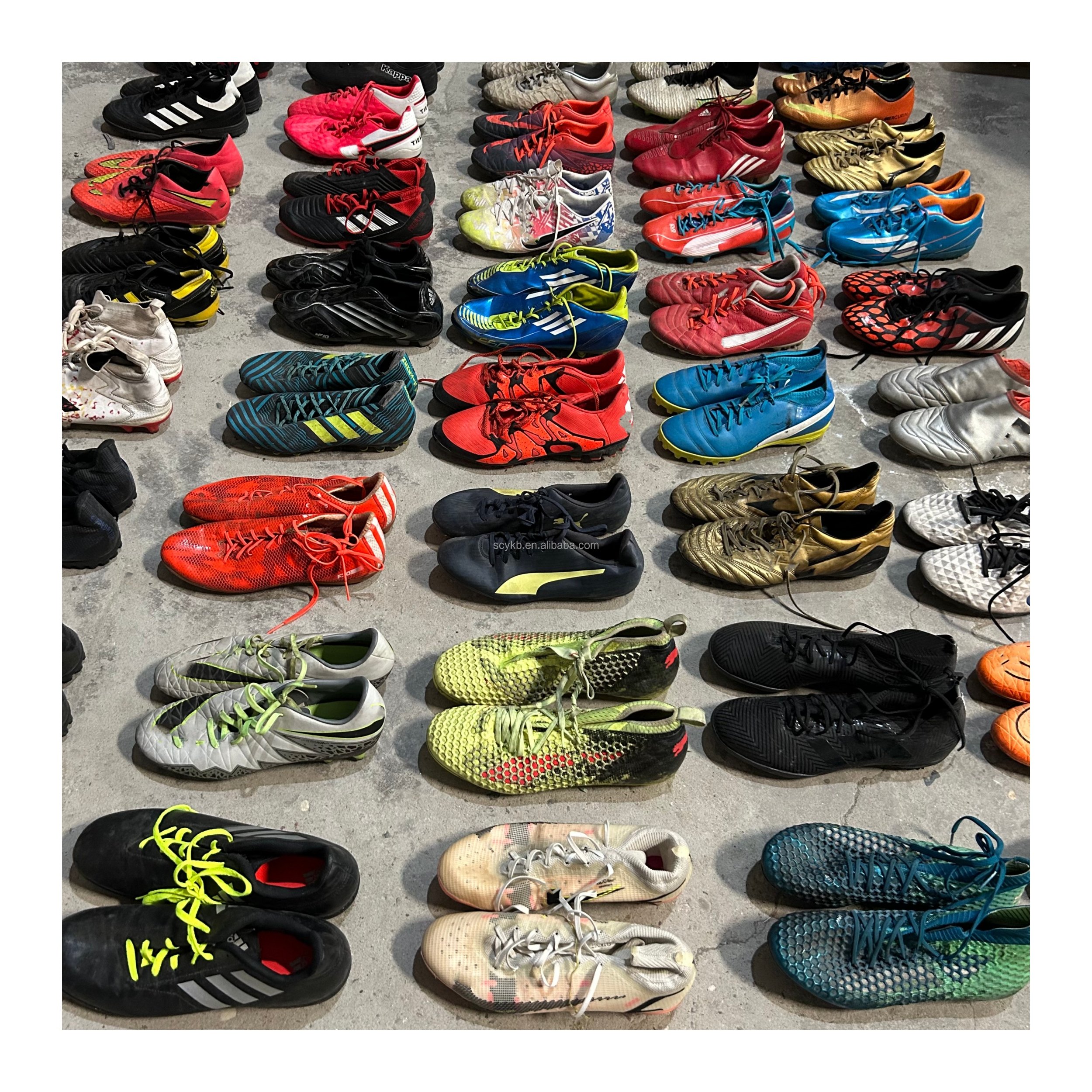 S25 used soccer shoes wholesale second hand brand soccer boots international brand football sports shoe in bales for men