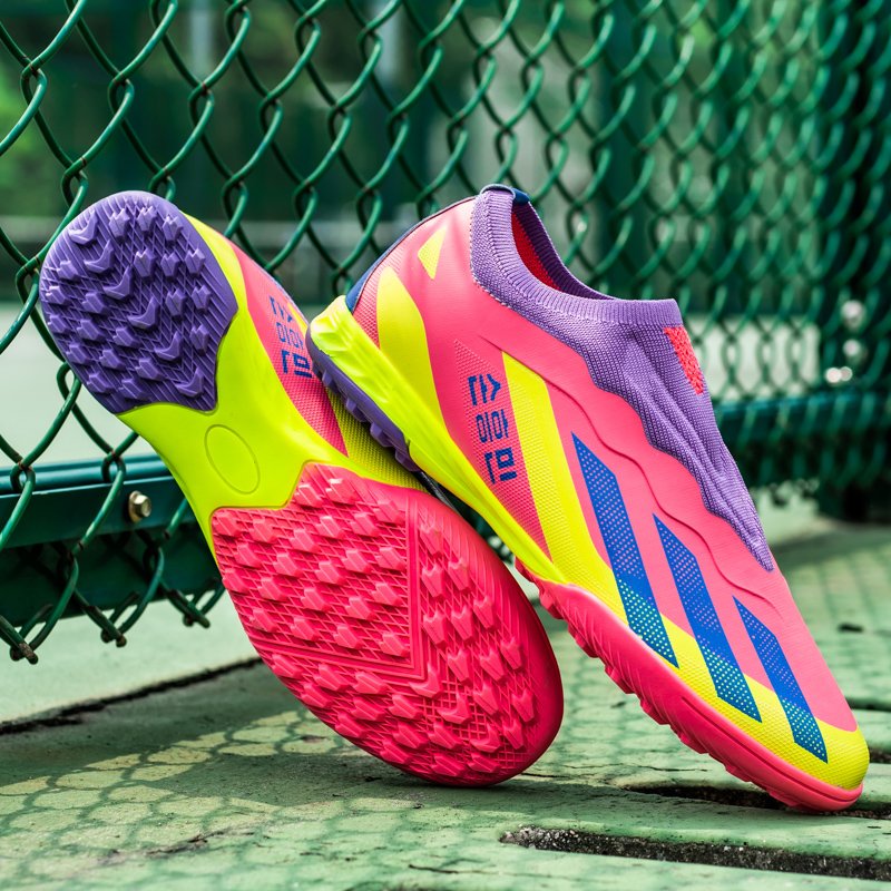 wholesale factories customize new design football boots, professional sports anti slip football shoes 39-45