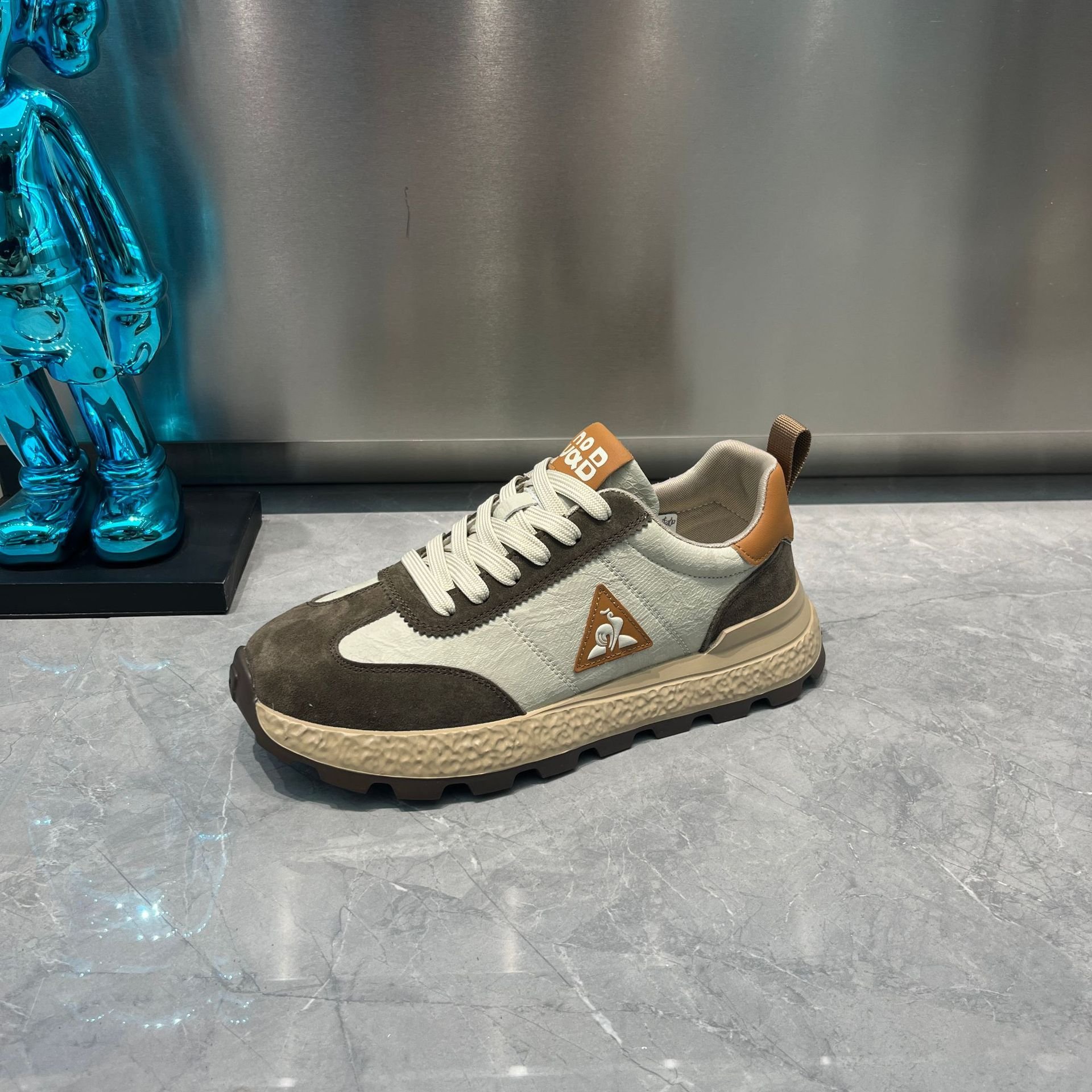 2024 autumn men's fashion new sports flats wear-resistant soft sole sports work shoes lace-up skateboard shoes