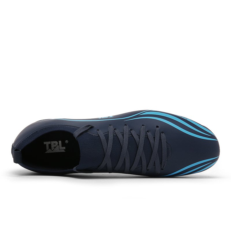 New long spike football shoes fashion men's football shoes soft and comfortable training football shoes