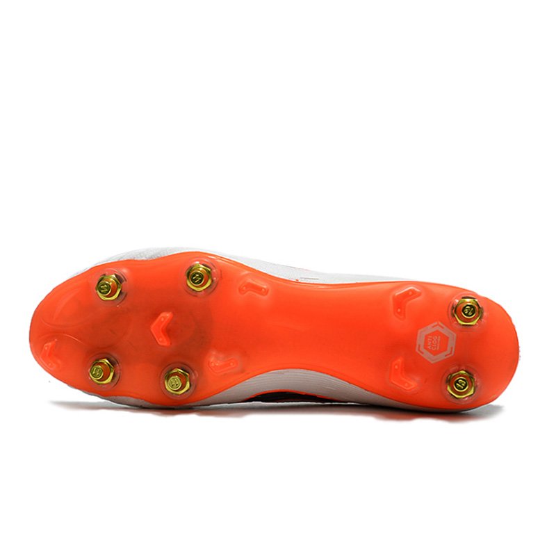 Factory wholesale soccer shoes customized shoes mens sport boots SG professional football shoes