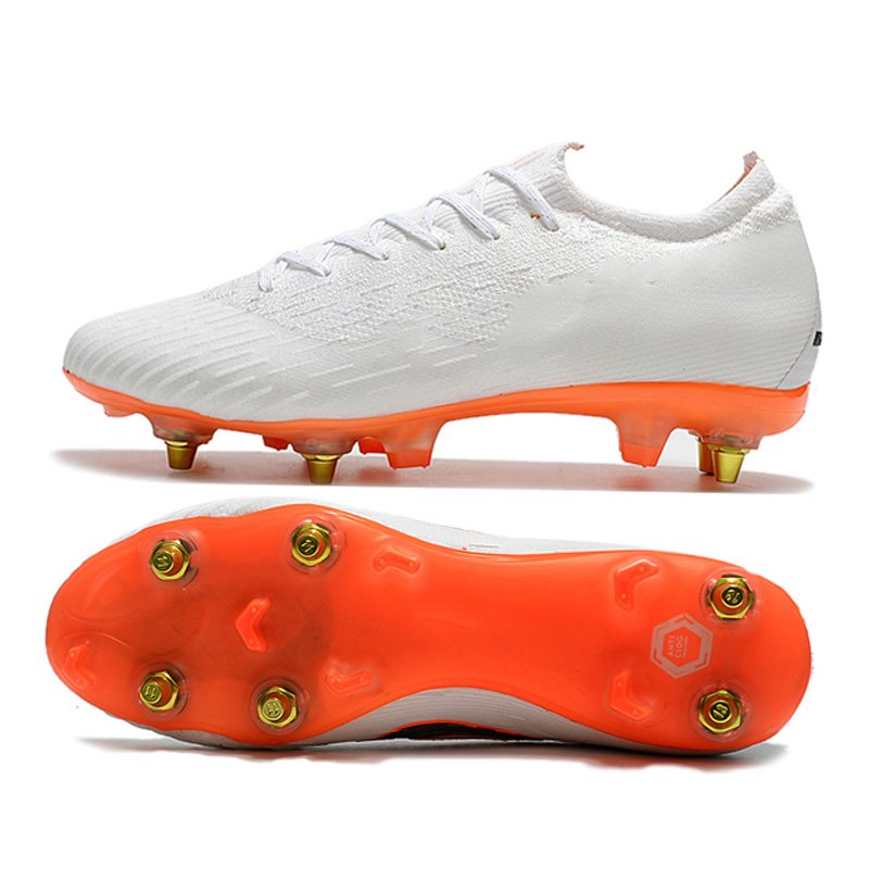 Factory wholesale soccer shoes customized shoes mens sport boots SG professional football shoes