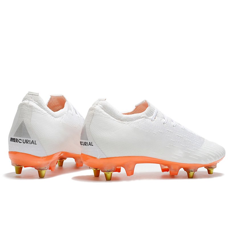 Factory wholesale soccer shoes customized shoes mens sport boots SG professional football shoes