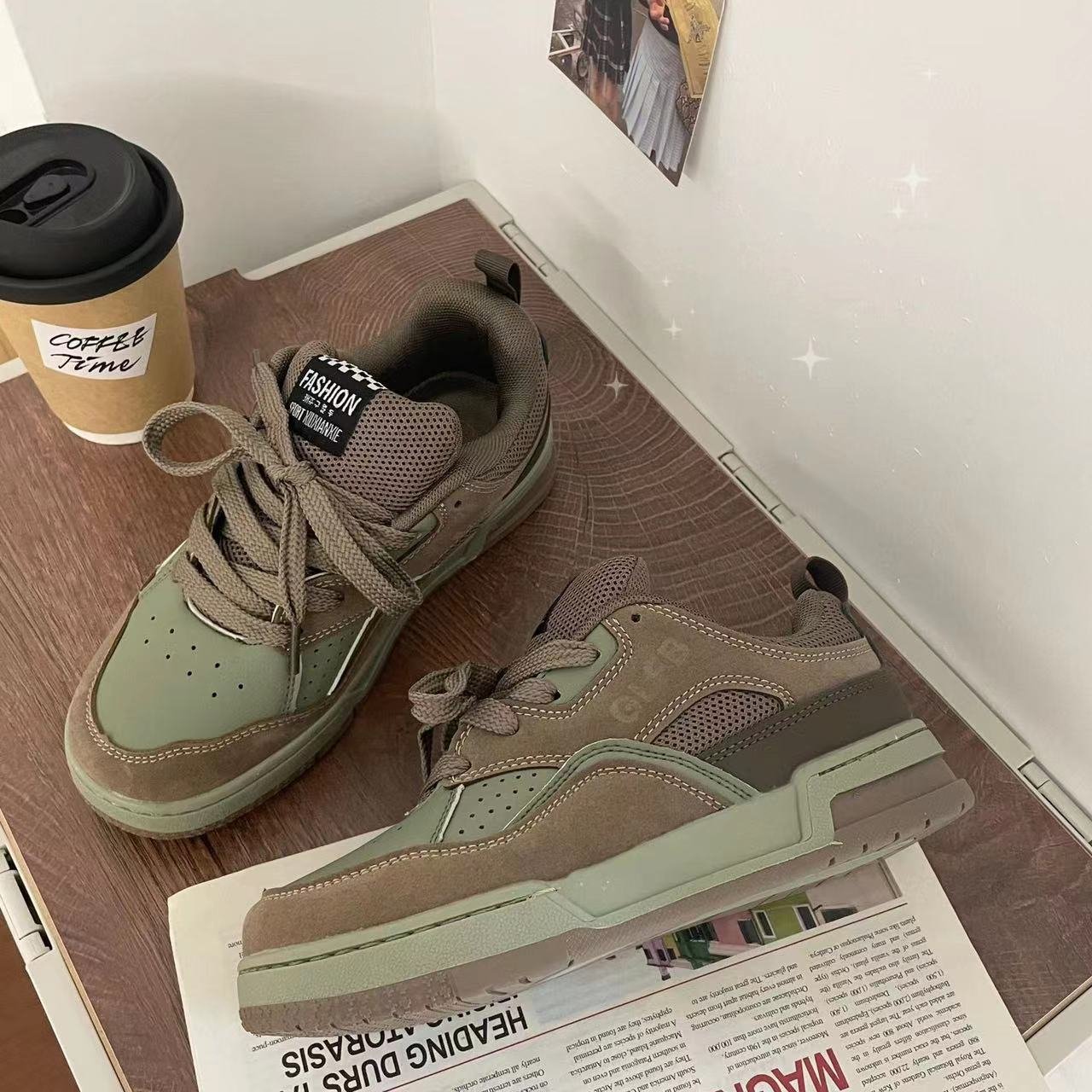Autumn and winter fashion design new men's casual sports shoes soft sole increase casual skateboard shoes lace-up walking shoes