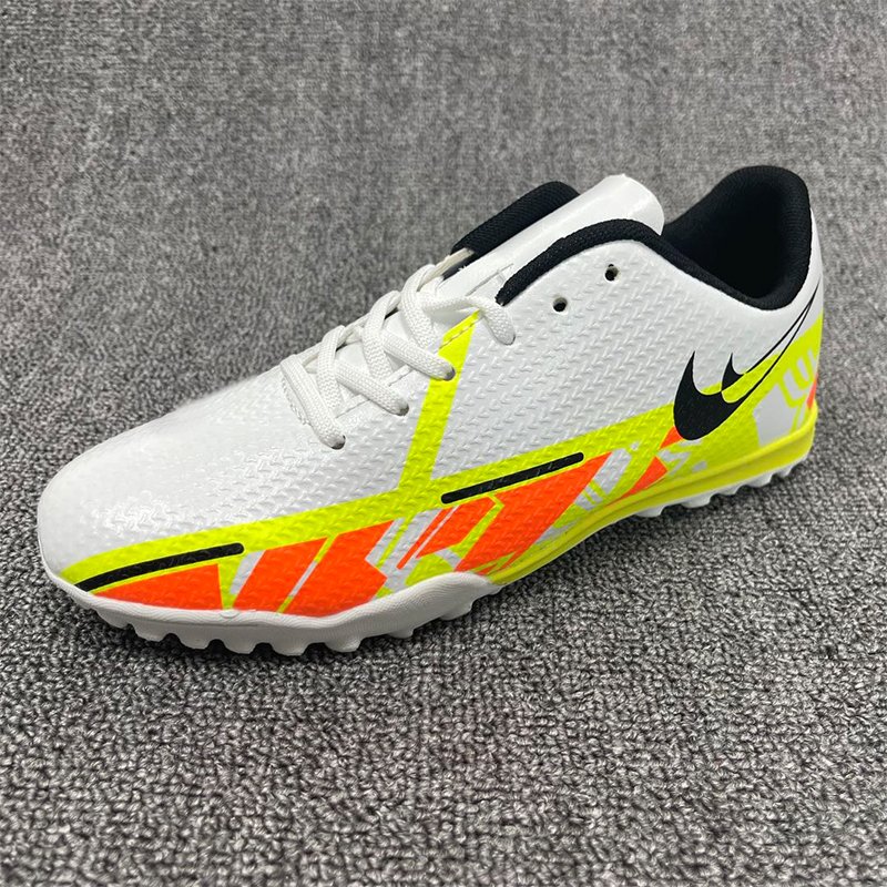 Mammon Hot Selling New Most Popular Soccer Shoes Man Kids Soccer Football Boots Customize Football Shoes