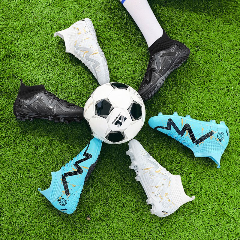 High Quality Breathable Training Shoe Men's Outdoor Sports Slip-On Soccer Boots Spike Football Shoes